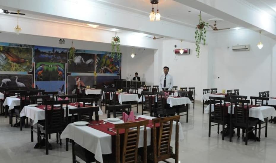 The Raj Palace Hotel Bharatpur Restaurant